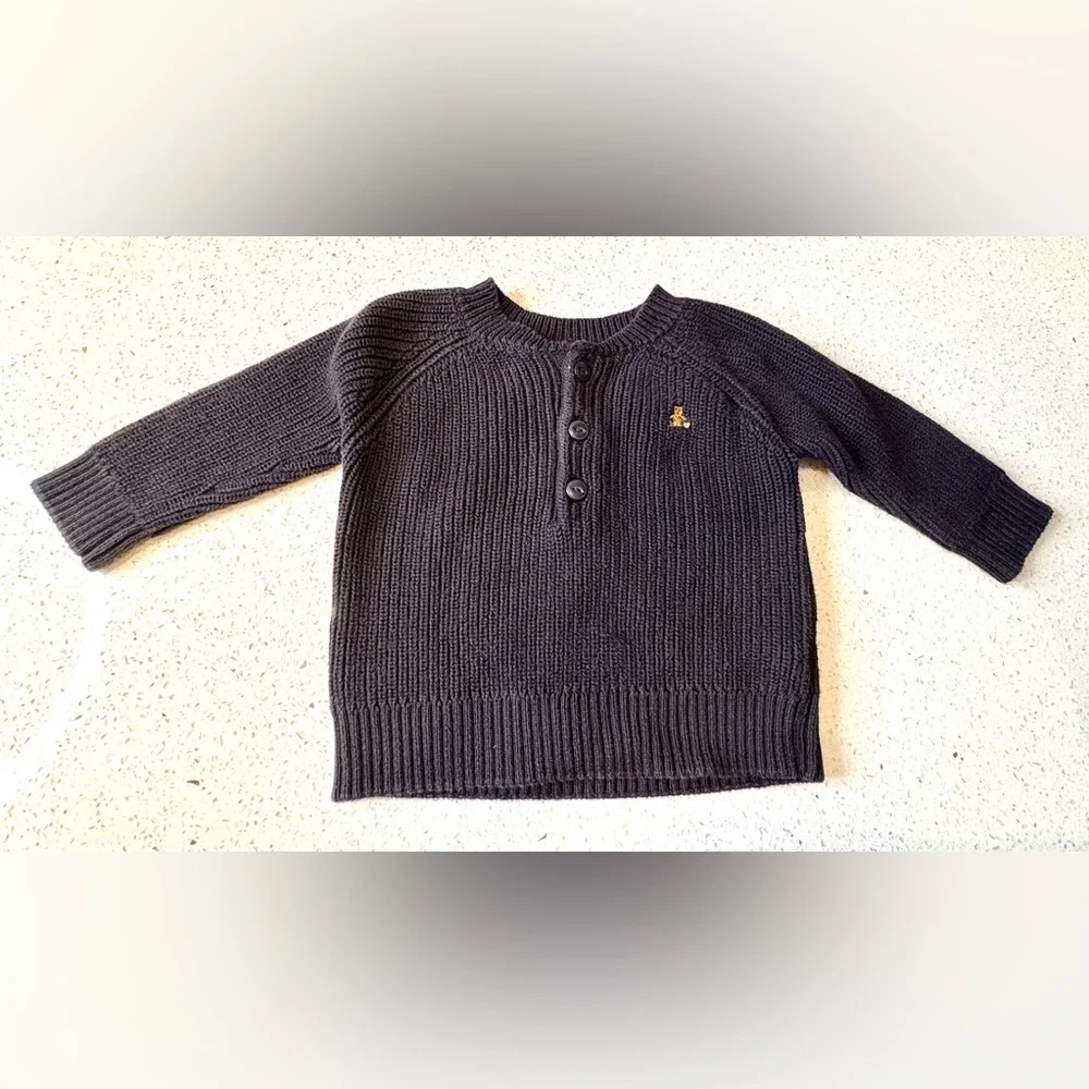 Baby Gap 6-12M Bundle | 7-Piece EUC Lot | Sweaters, Joggers & One-Piece - Picture 4 of 6